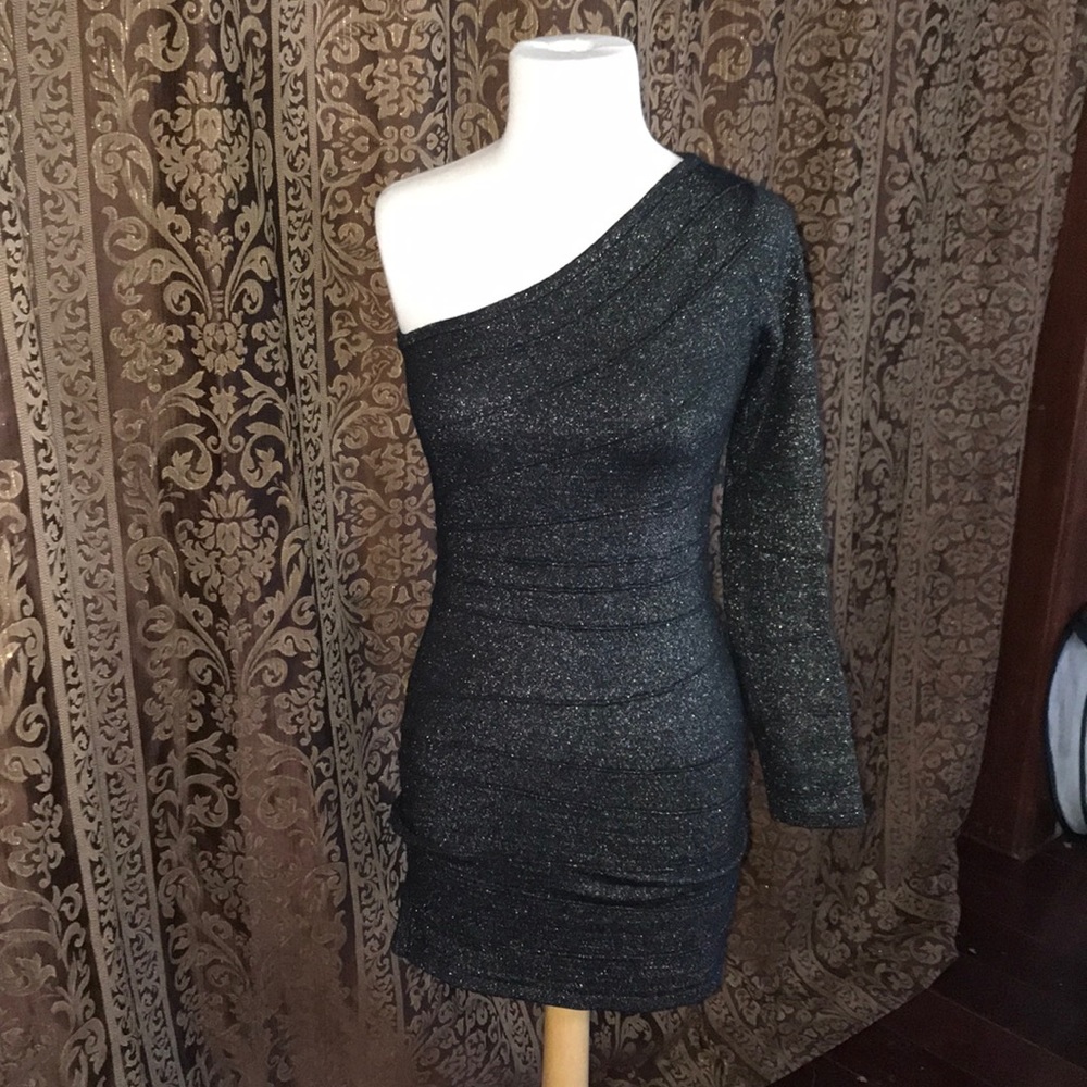 Beautiful glittery cocktail dress.